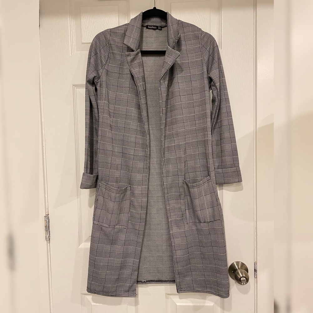 Plaid Coat! Perfect for fall weather